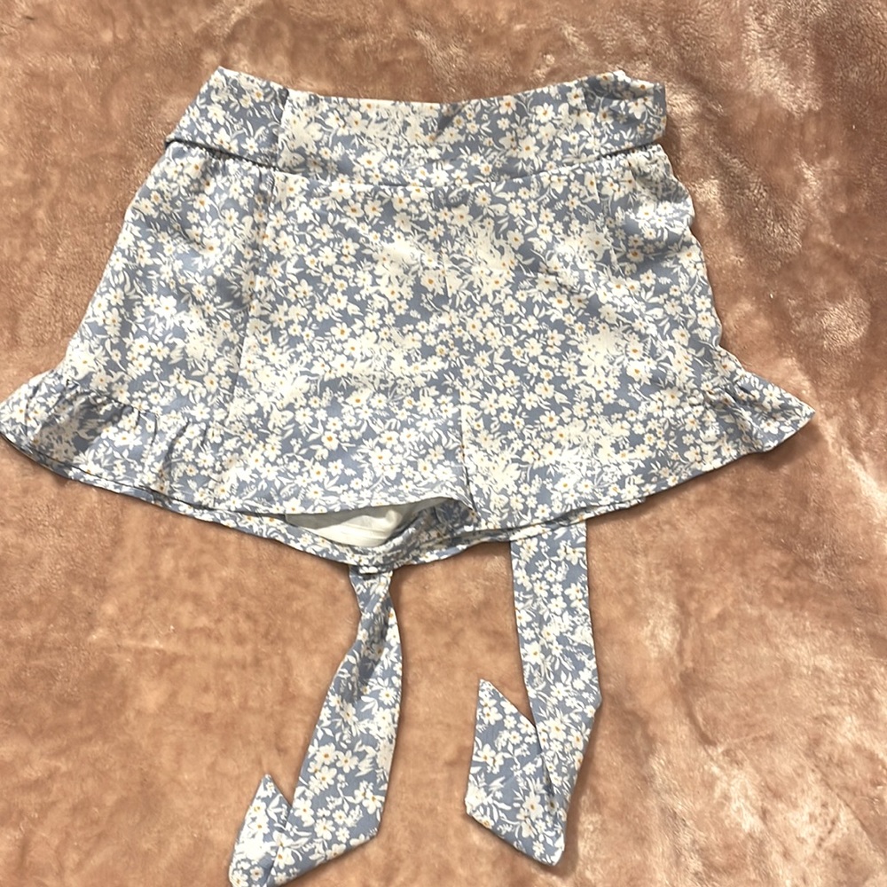 Alterd State Floral Tie Up Short